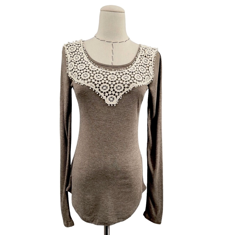 A Reve Brown Ribbed Long Sleeve Top Crochet Lace‎ Neckline Women's Size S